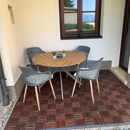 Apartment Hundefreundliche Bergwohnung Neben Der Skipiste - Mittelstation Skigebiet Gerlitzen
